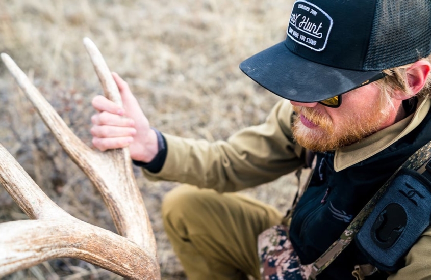 steven_drake_on_shed_hunting_the_rut_and_wallows